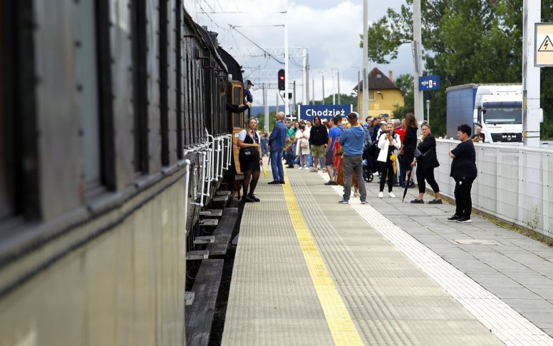 Blues Express - wyjątkowy pociąg, który łączy pasję do muzyki i kolei.