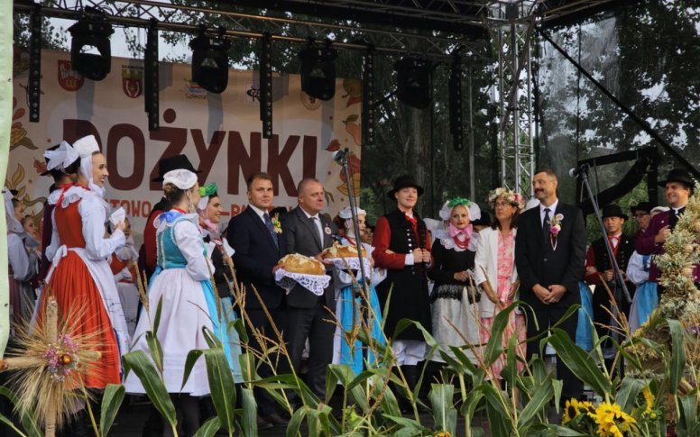 Dożynki Powiatowo-Gminno-Parafialne w Szamocinie