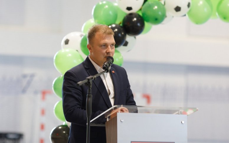 Otwarcie hali sportowej w Szkole Podstawowej im. Mikołaja Kopernika w Wyszynach. 